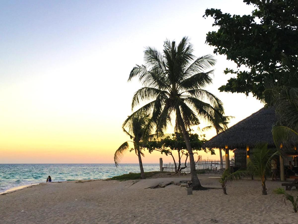 Syke'S Apartment Bantayan Island Exterior photo